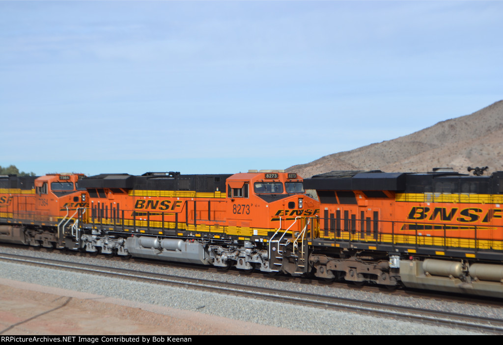 BNSF 8273